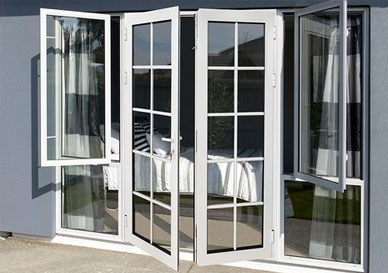 若何判断断桥的铝门窗的廉价陷阱？