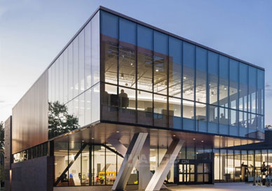 分析玻璃幕墙的优弊端，值得一看！